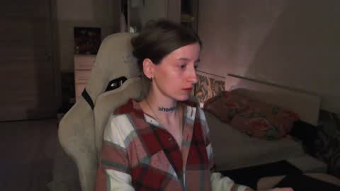 Snapshot of cath_dysphoria_ chatting on 05/30/26, 07:22 CATH online show from 05/30/26, 07:22