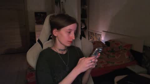 Snapshot of cath_dysphoria_ chatting on 06/03/26, 08:03 CATH online show from 06/03/26, 08:03