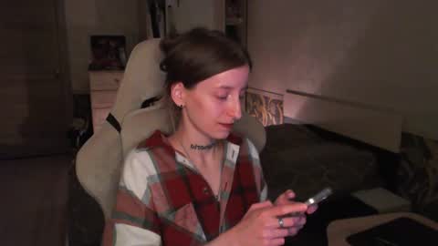 Snapshot of cath_dysphoria_ chatting on 06/10/26, 07:24 CATH online show from 06/10/26, 07:24