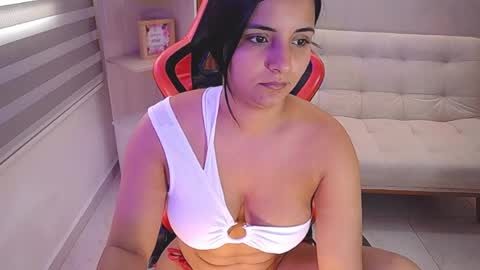 Snapshot of cathaleyasex chatting on 06/05/26, 04:02 CathaleyaSex online show from 06/05/26, 04:02