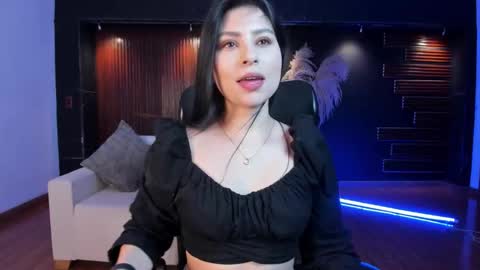 Snapshot of cathalina_santana chatting on 10/20/25, 08:42 Catalina Santana online show from 10/20/25, 08:42