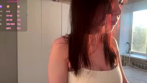 Snapshot of catharinelaumea chatting on 06/08/26, 05:24 Lolly online show from 06/08/26, 05:24