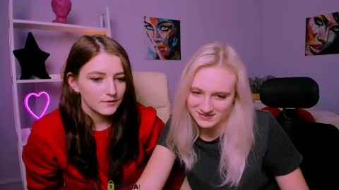 Snapshot of catherine_kitty chatting on 02/13/25, 04:17 Catherine online show from 02/13/25, 04:17