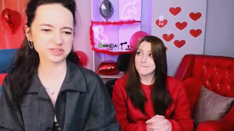 Snapshot of catherine_kitty chatting on 02/20/25, 02:02 Catherine online show from 02/20/25, 02:02