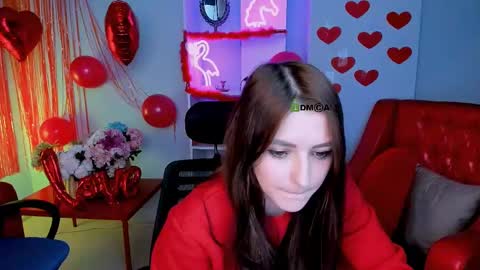 Snapshot of catherine_kitty chatting on 02/20/25, 05:18 Catherine online show from 02/20/25, 05:18