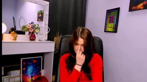 Snapshot of catherine_kitty chatting on 03/03/25, 11:14 Catherine online show from 03/03/25, 11:14