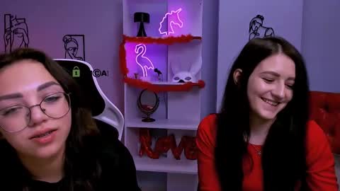 Snapshot of catherine_kitty chatting on 03/12/25, 08:20 Catherine online show from 03/12/25, 08:20