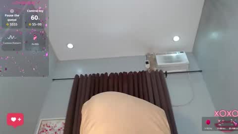 Snapshot of catherine_louise chatting on 10/15/25, 02:01 cath online show from 10/15/25, 02:01