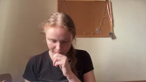 Snapshot of catherinefrancis chatting on 07/10/26, 06:28 Jessica online show from 07/10/26, 06:28