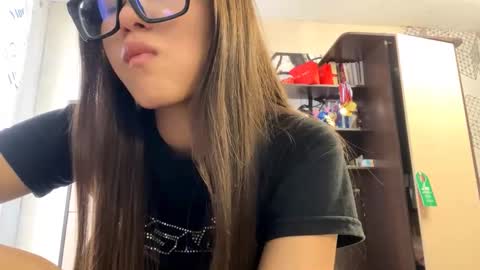 Snapshot of catherinepirs chatting on 03/14/26, 07:47 catherinepirs online show from 03/14/26, 07:47