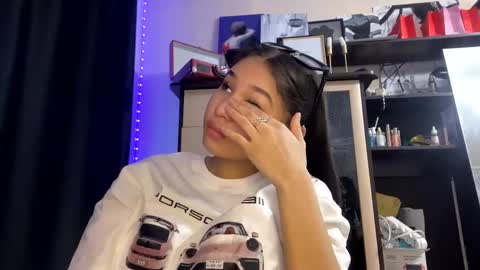 Snapshot of catherinepirs chatting on 04/14/26, 12:44 catherinepirs online show from 04/14/26, 12:44