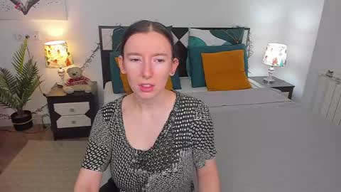 Catrin online show from 12/25/24, 03:40