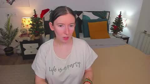 Catrin online show from 01/06/25, 02:15