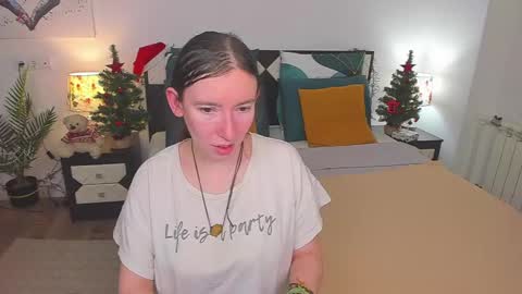 Catrin online show from 01/07/25, 02:20