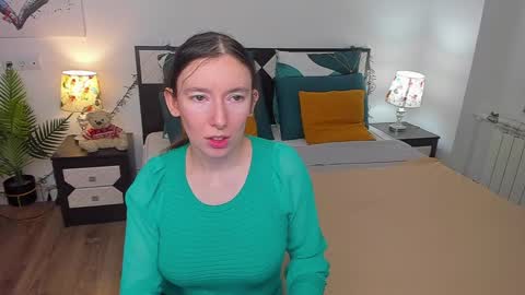 Catrin online show from 03/02/25, 06:59