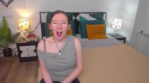 Catrin online show from 03/06/25, 04:19