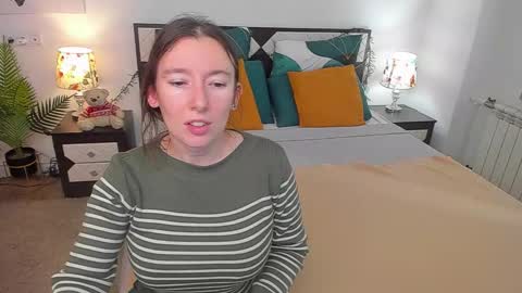 Catrin online show from 09/28/25, 07:25