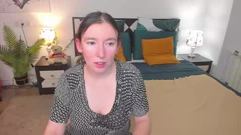 Catrin online show from 12/01/25, 11:54