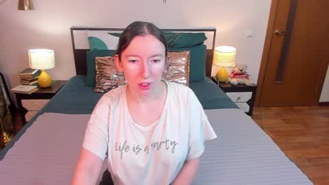 Catrin online show from 02/02/26, 04:11
