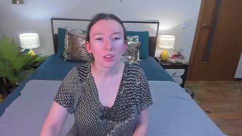 Catrin online show from 04/13/26, 04:07