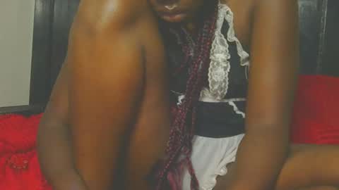 Snapshot of cathynoir chatting on 09/21/25, 01:35 catrine online show from 09/21/25, 01:35