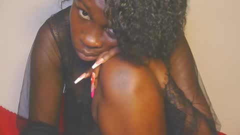 Snapshot of cathynoir chatting on 09/30/25, 02:05 catrine online show from 09/30/25, 02:05