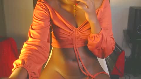 Snapshot of cathynoir chatting on 10/06/25, 12:30 catrine online show from 10/06/25, 12:30