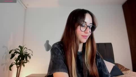 Snapshot of catimore chatting on 04/26/26, 03:37 Catimore online show from 04/26/26, 03:37