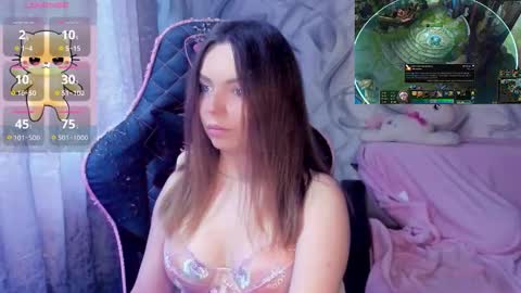 .  .  online show from 09/27/25, 09:14