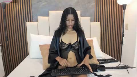 catiusca_reyes_03 online show from 11/22/25, 01:21