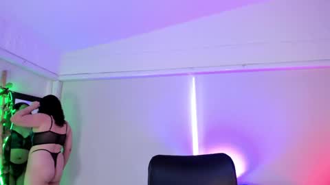 Snapshot of catleya_noire chatting on 09/20/25, 08:21 Catleya online show from 09/20/25, 08:21