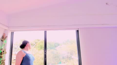 Snapshot of catleya_noire chatting on 11/19/25, 08:20 Catleya online show from 11/19/25, 08:20