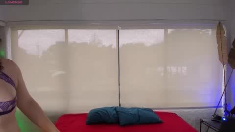 Snapshot of catleya_noire chatting on 11/28/25, 08:33 Catleya online show from 11/28/25, 08:33