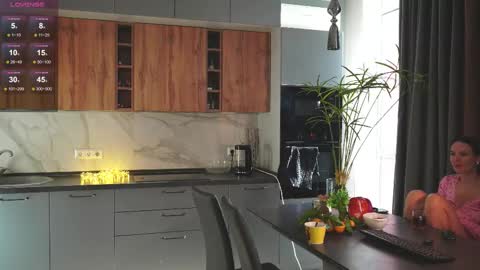 catolinanight online show from 11/23/25, 06:13