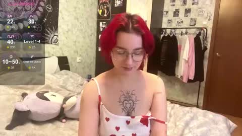 Snapshot of catricesiefert chatting on 12/04/25, 12:03 Thea online show from 12/04/25, 12:03