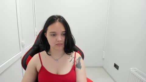 Snapshot of catrine_cute chatting on 06/19/26, 06:51 Catrine online show from 06/19/26, 06:51