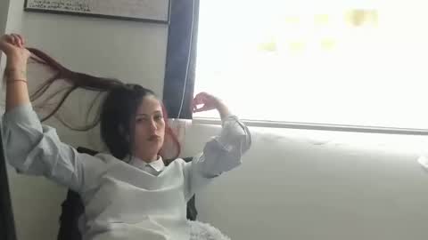 Snapshot of catt_evans1 chatting on 01/15/25, 08:16 CATT EVANS online show from 01/15/25, 08:16