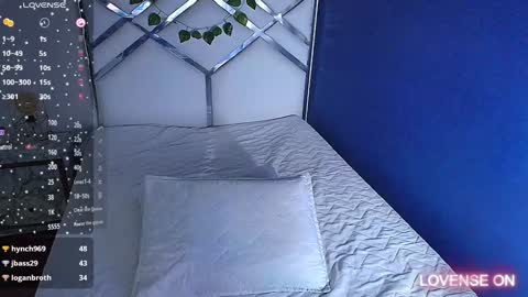 Snapshot of cattaleeyaa chatting on 01/10/25, 02:57 CATALEYA online show from 01/10/25, 02:57