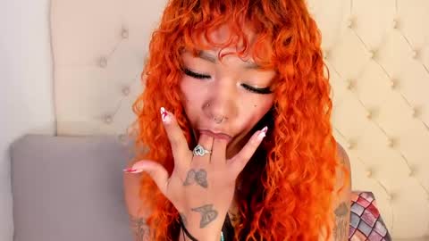 Snapshot of cattaleya_get chatting on 06/01/26, 12:29 cattaleya_get online show from 06/01/26, 12:29