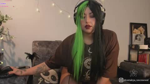 Cattaleya Ravenwood online show from 02/24/26, 11:19