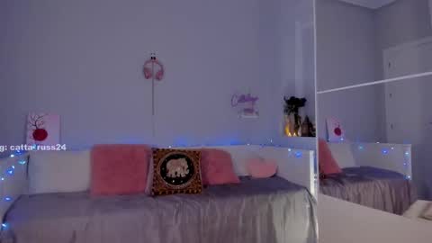 Snapshot of cattaleya_russ chatting on 02/26/25, 06:54 catta 3 online show from 02/26/25, 06:54