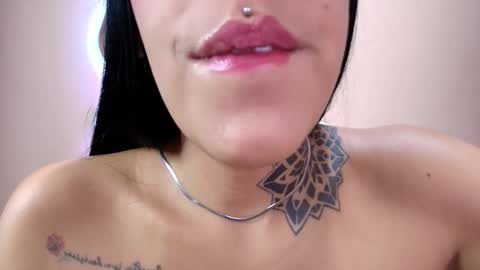 Snapshot of catte_jensen chatting on 12/03/25, 04:31 Cattleya online show from 12/03/25, 04:31