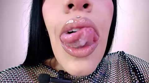 Cattleya online show from 02/25/26, 03:16