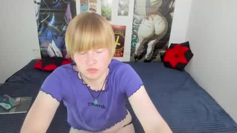 Snapshot of cattie_w_ chatting on 06/20/26, 01:09 cattie_w_ online show from 06/20/26, 01:09