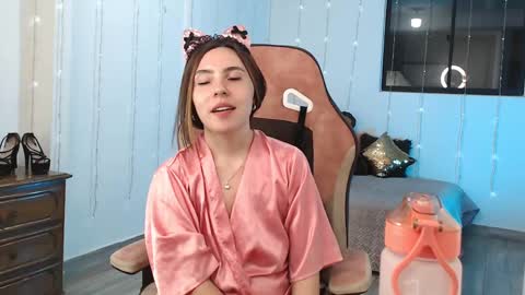 Snapshot of cattleya069 chatting on 03/06/25, 05:57  Cattleya you can tell me Leya too.     online show from 03/06/25, 05:57