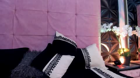 Cattleya  online show from 12/14/24, 05:25