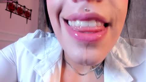 Cattleya  online show from 10/07/25, 01:52