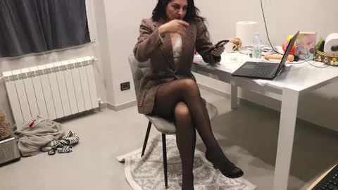 Snapshot of catty190 chatting on 02/10/25, 08:21 catty online show from 02/10/25, 08:21