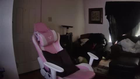 Snapshot of cattywompiscreations chatting on 12/04/24, 02:37 zatbabydaddy online show from 12/04/24, 02:37