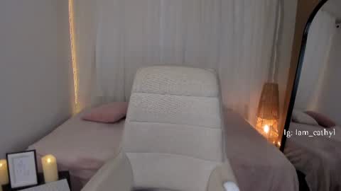 Snapshot of caty_loves chatting on 06/10/26, 10:52 Caty online show from 06/10/26, 10:52